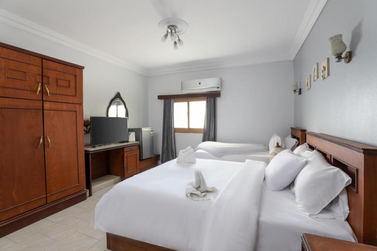 Pyramids Inn Hotel Kafret el-Gabal Esterno foto